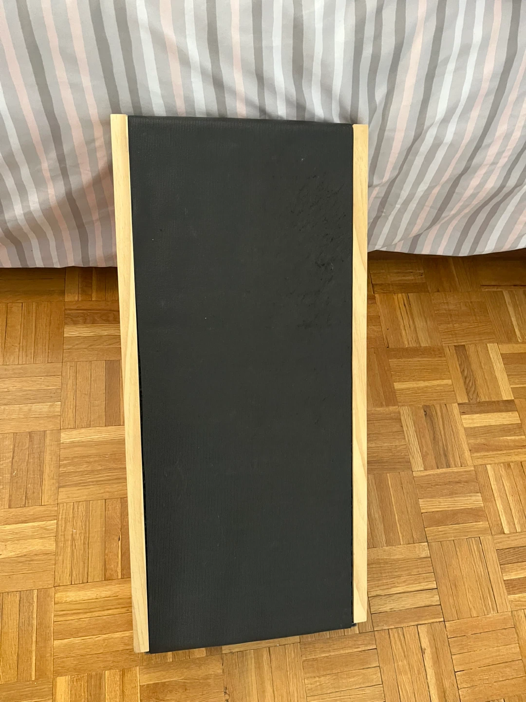Wooden Pet Ramp for Beds