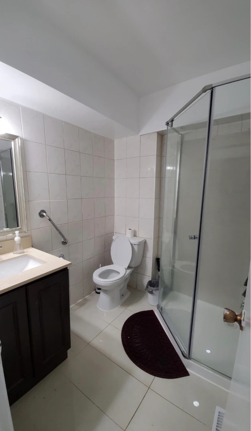 Shared room for rent (Brimley and St.Clair) Scarborough - photo 3