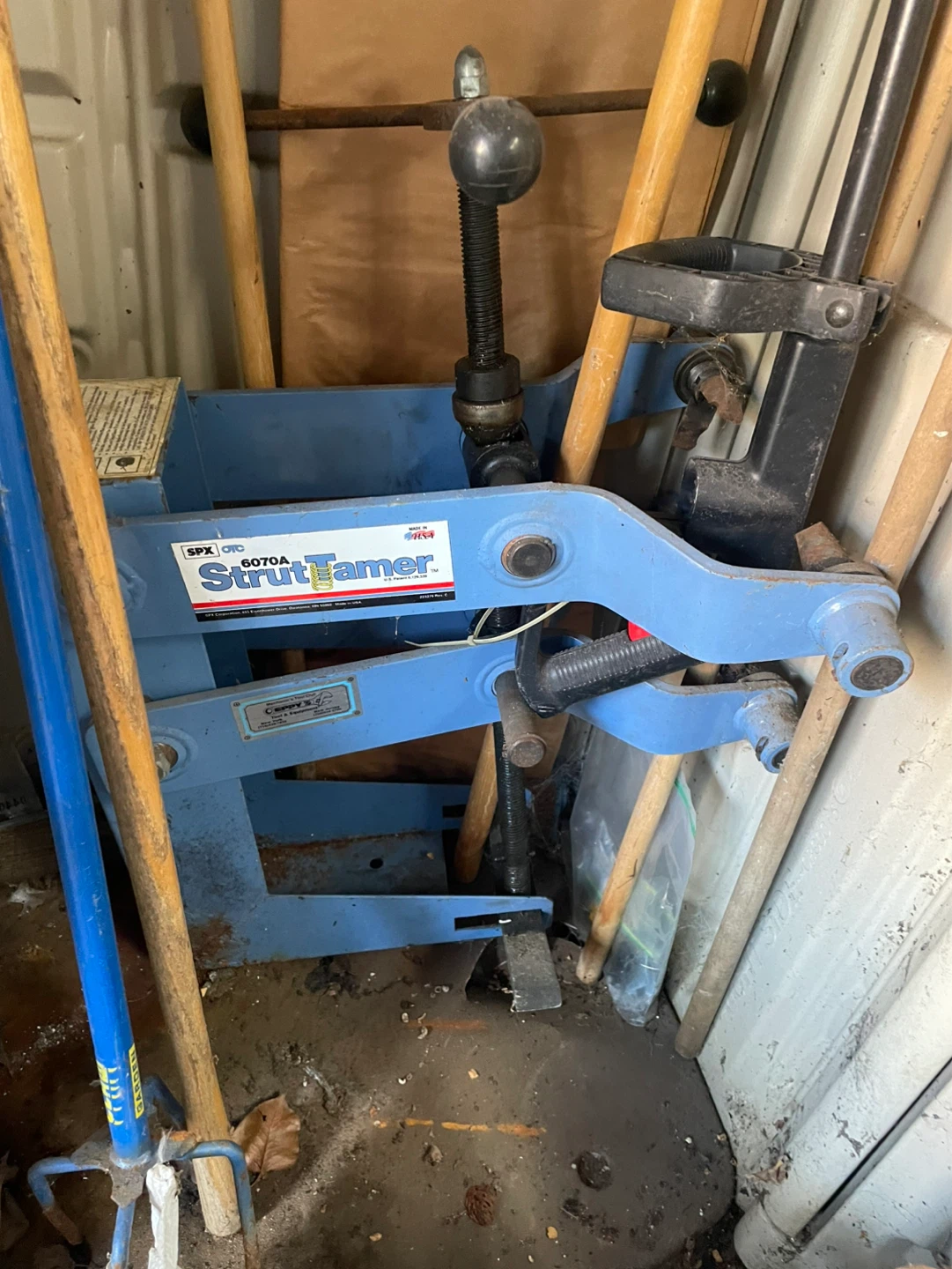 Tools strut remover - photo 3