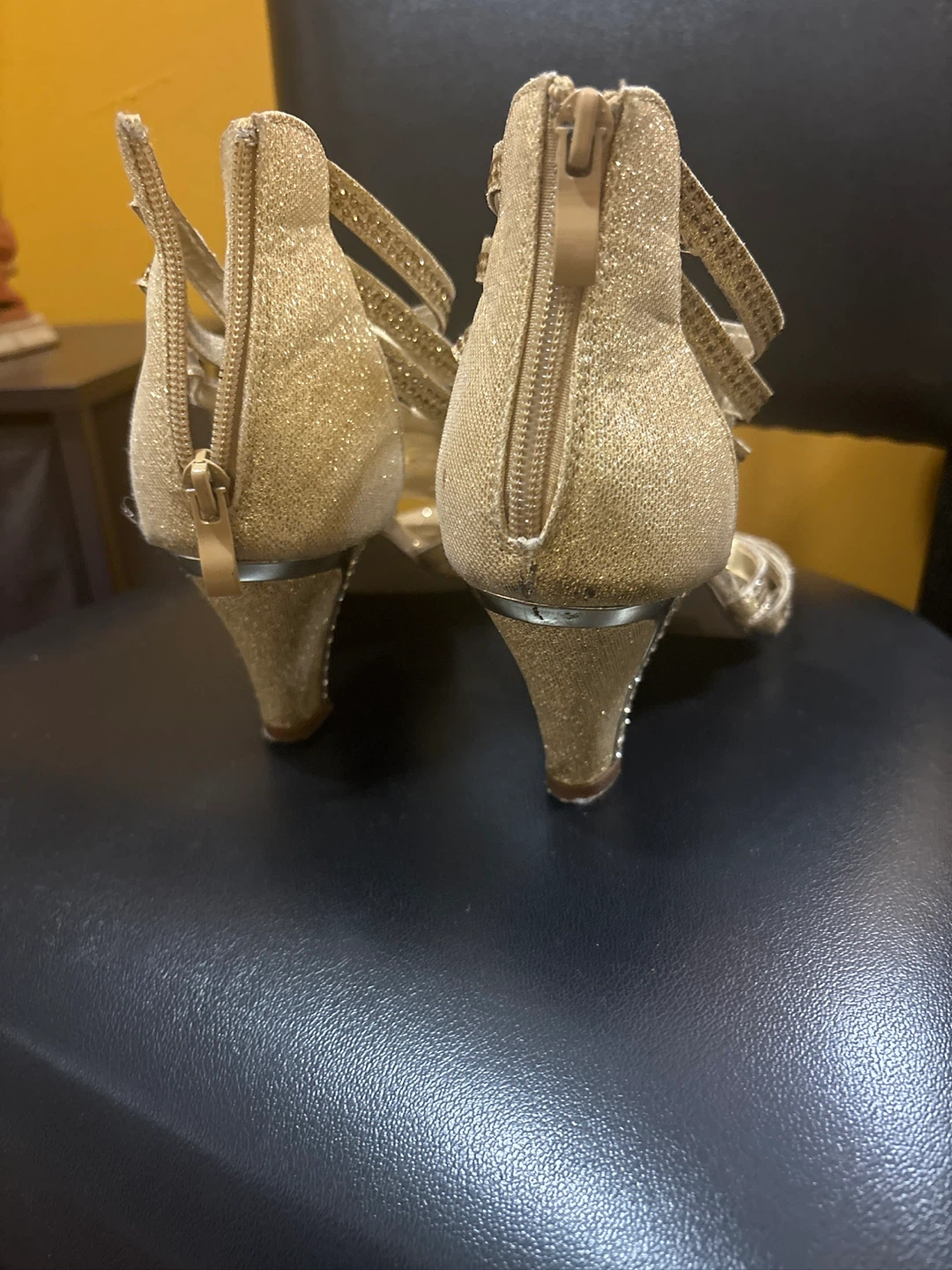 Women's Gold Glitter Embellished Heels - photo 3
