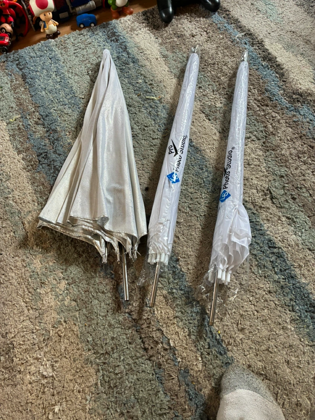 White photography studio umbrellas reflector - photo 4