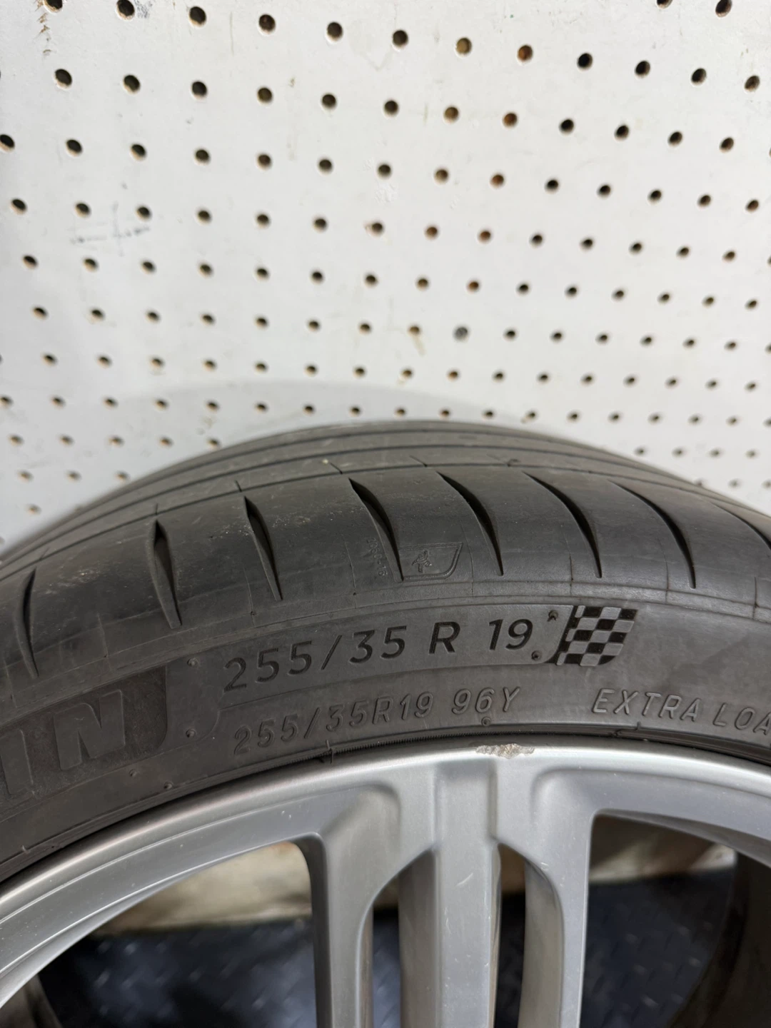 Audi tires - photo 3