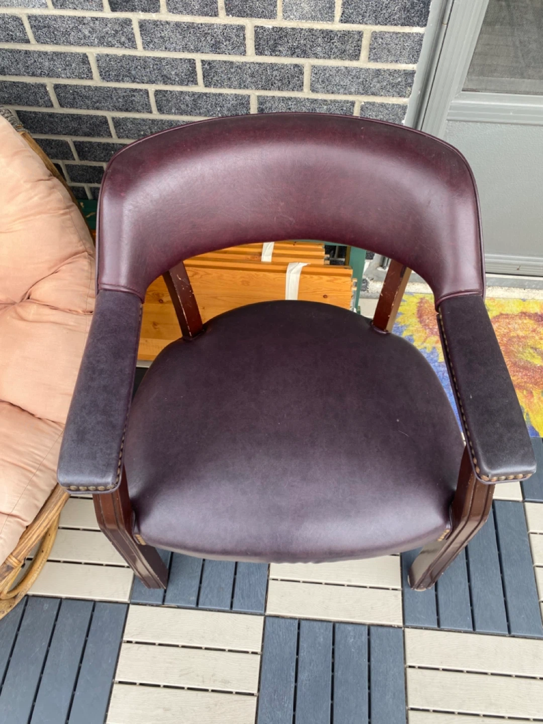 Chair - photo 2