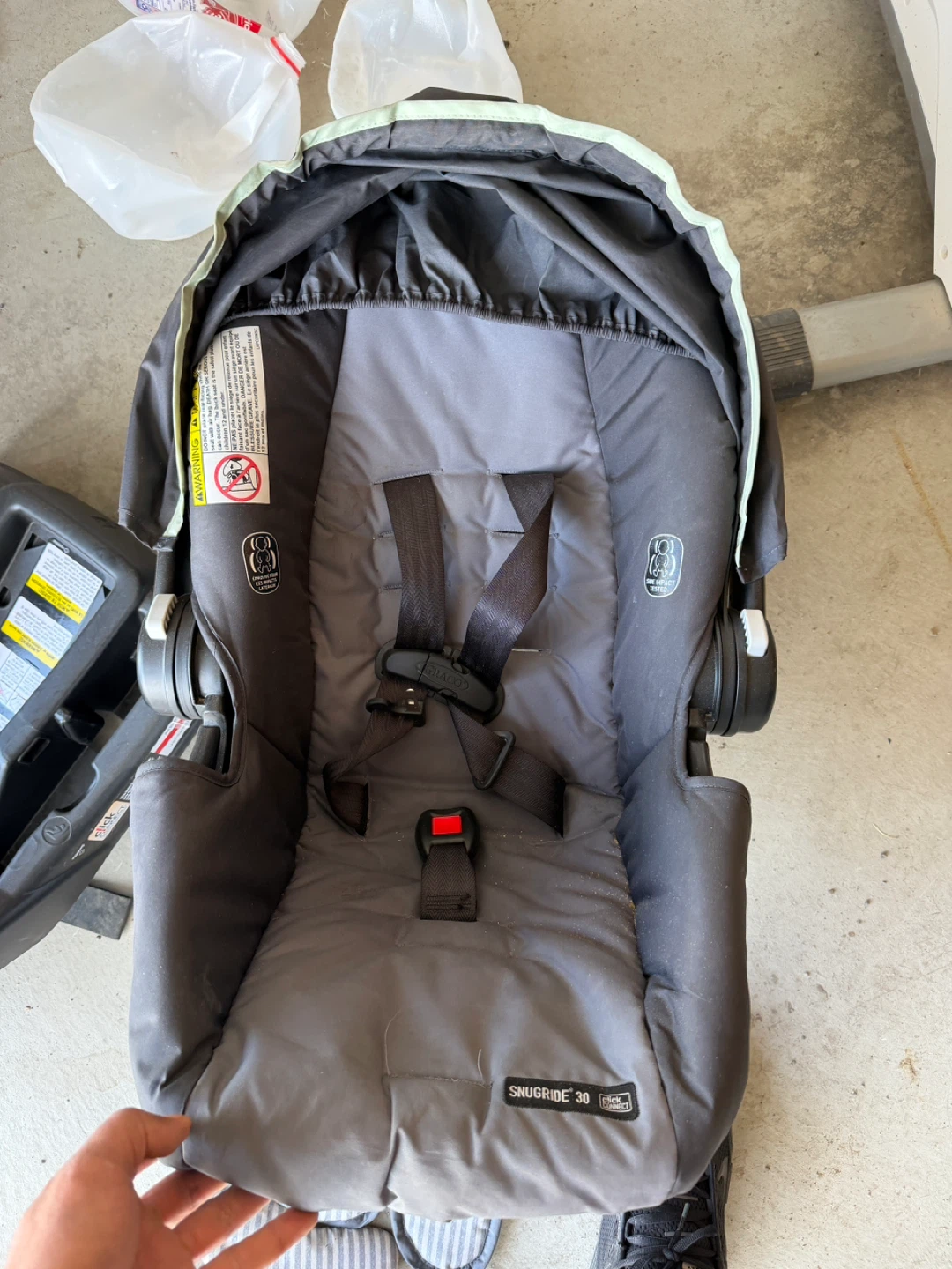 Graco SnugRide 30 Infant Car Seat with Base