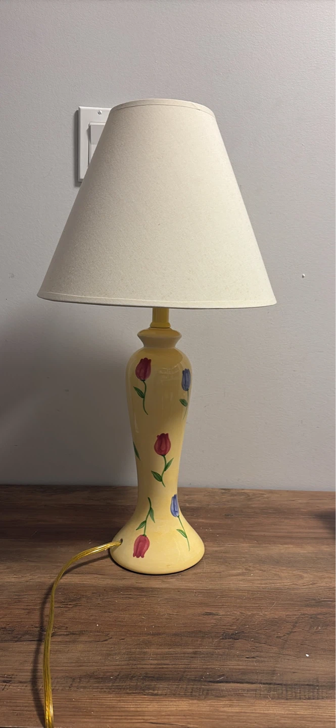 Vintage Yellow Table Lamp with Floral Design - photo 5