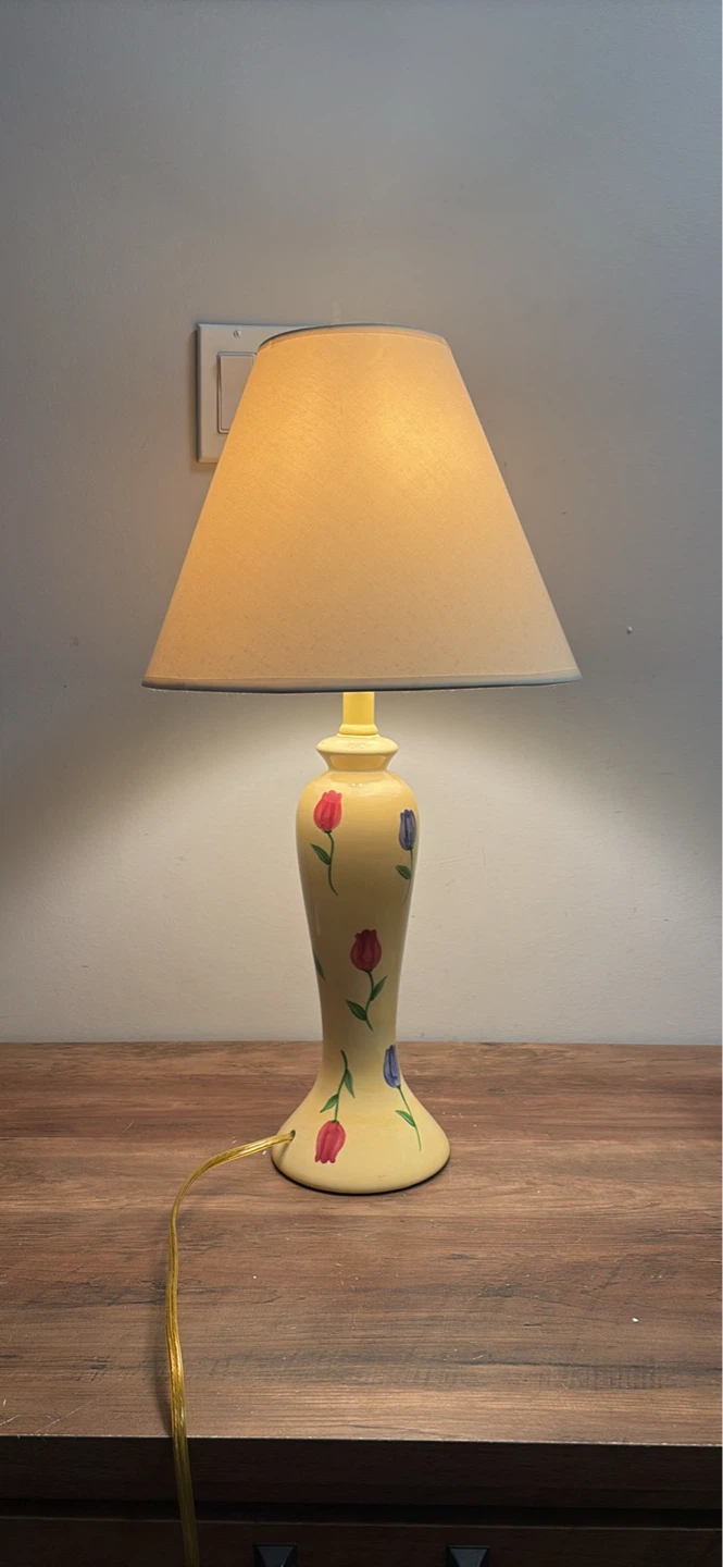Vintage Yellow Table Lamp with Floral Design - photo 3
