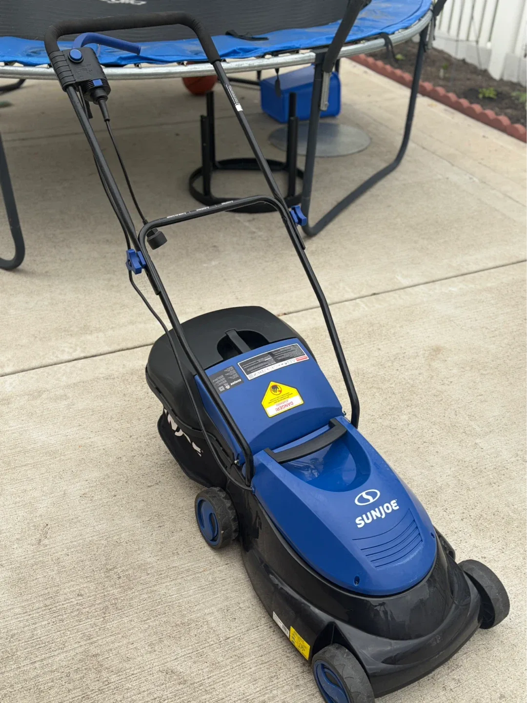 Sun Joe Electric Lawn Mower - photo 2