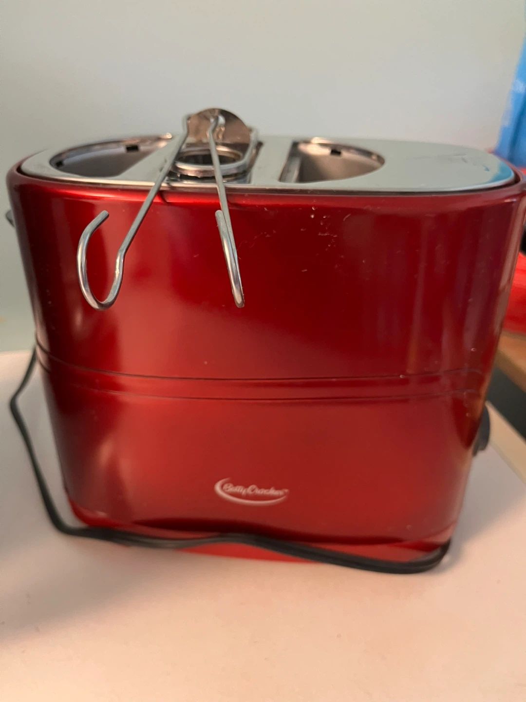 Betty Crocker Hot Dog Toaster with Tongs - photo 2