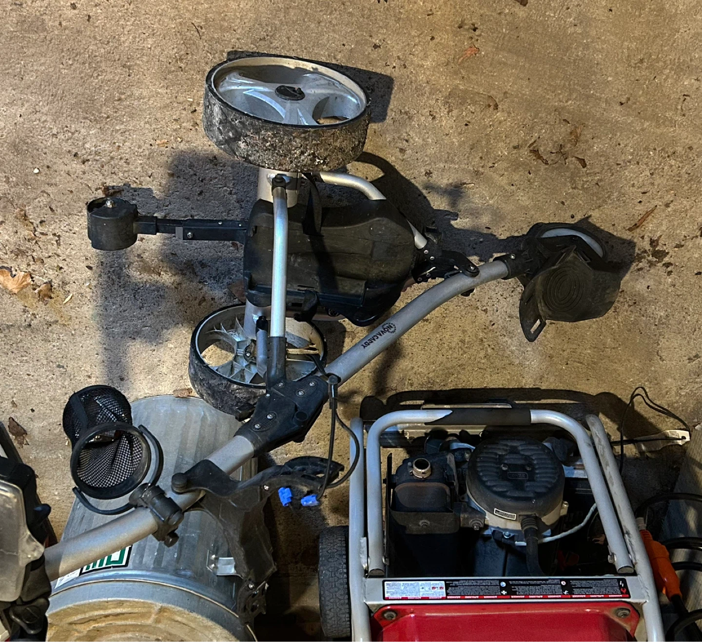 Electric remote control pull golf cart. - photo 2