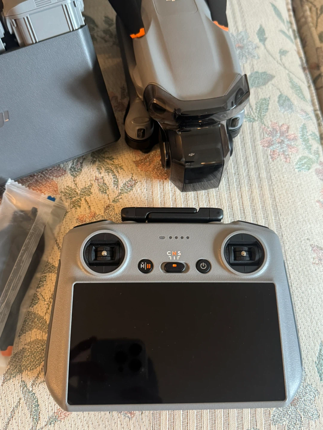 DJI Air 3 Fly More Combo (DJI RC 2) - photo 3