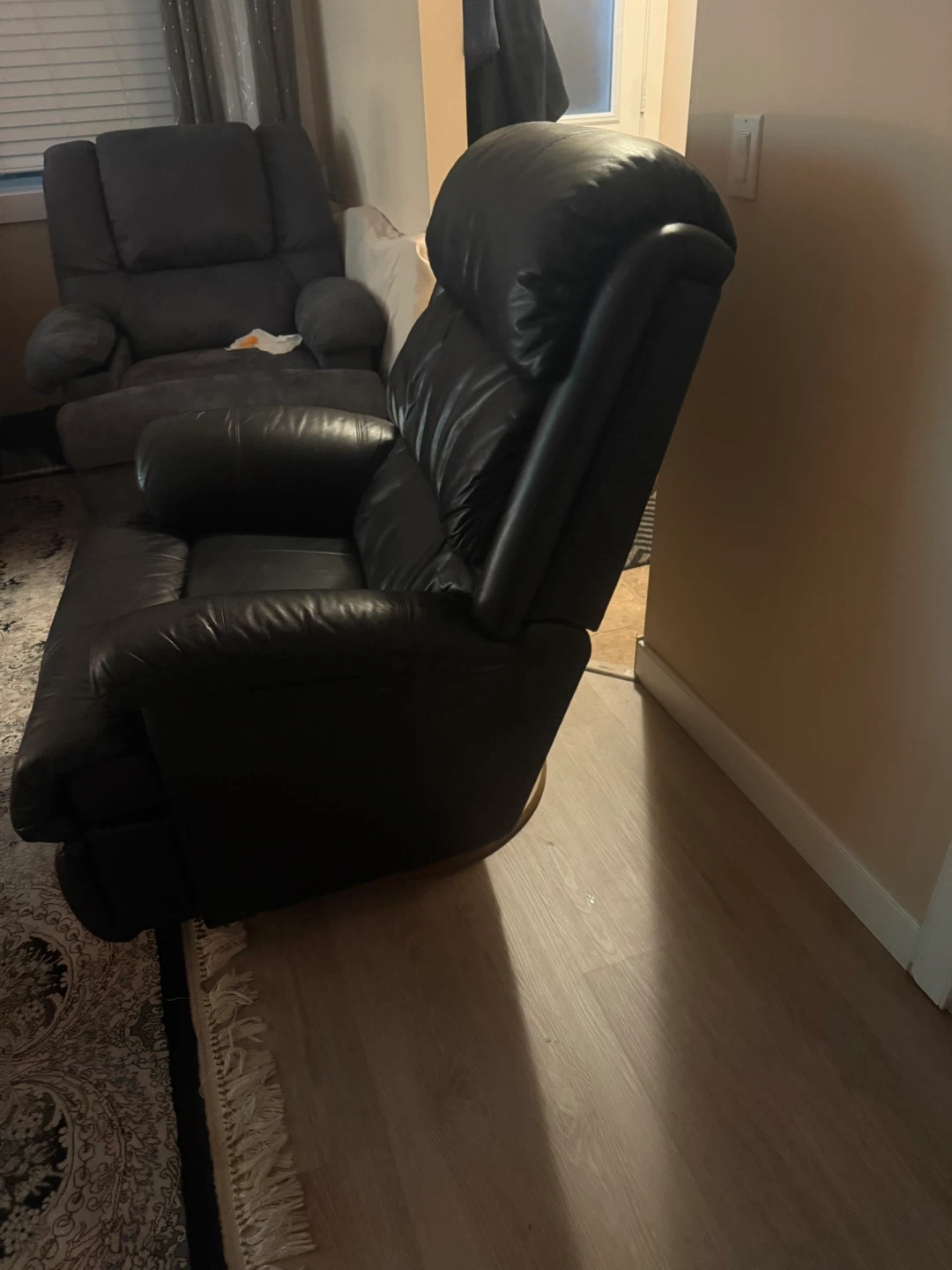Lazy by Recliner swival rocker Chair - photo 4