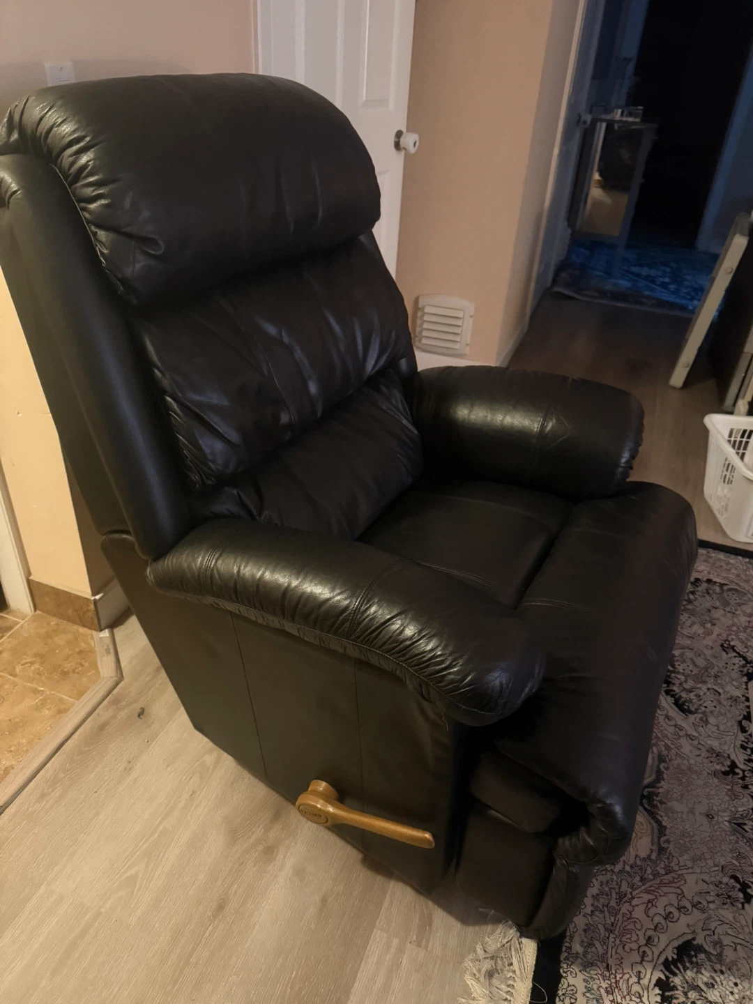 Lazy by Recliner swival rocker Chair