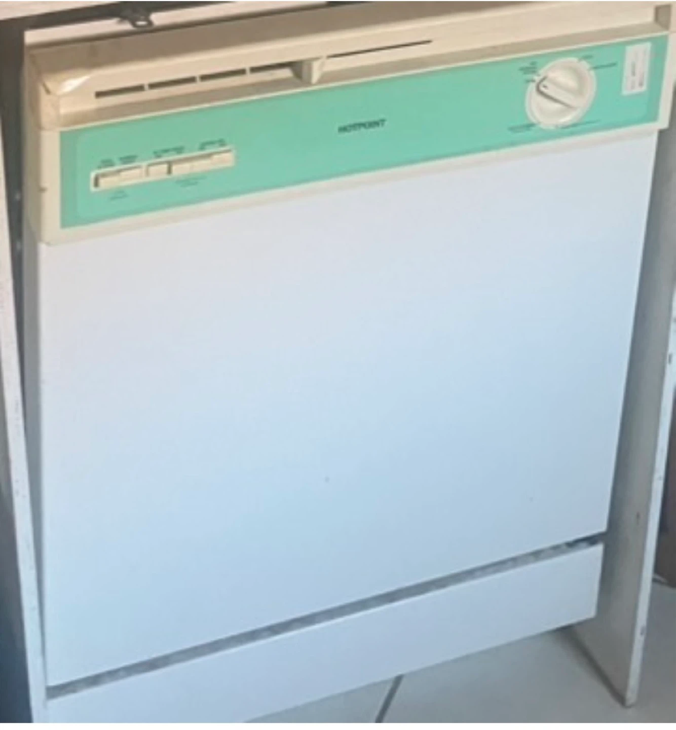 Hotpoint Dishwasher - White