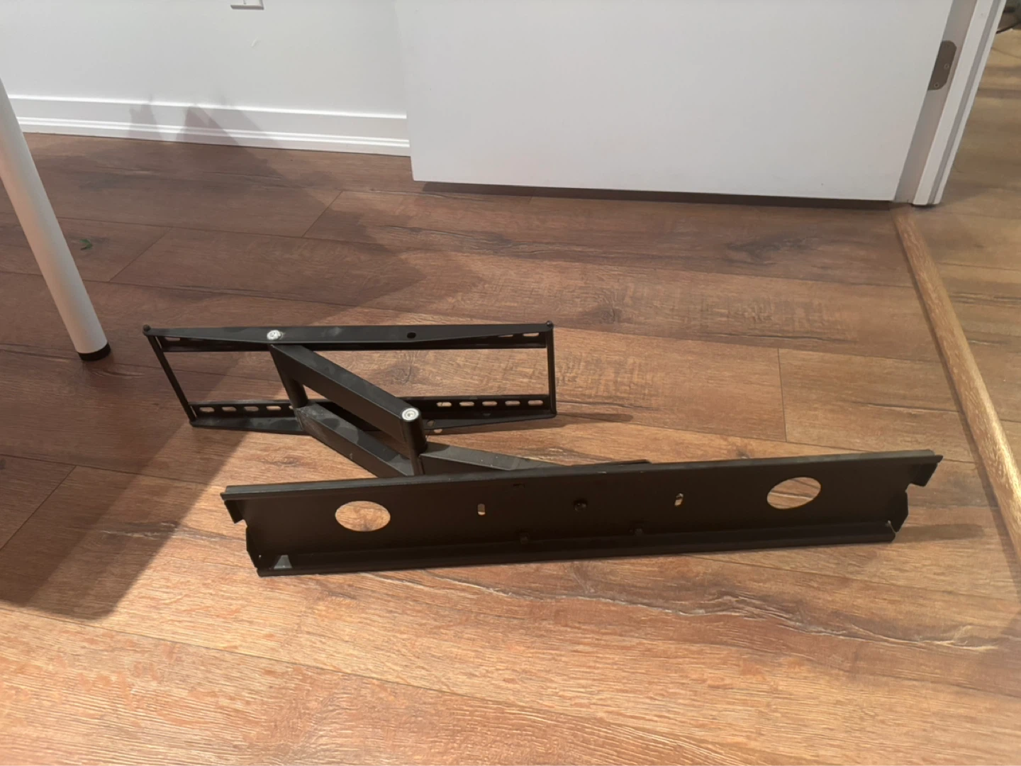 Articulating TV Wall Mount Bracket