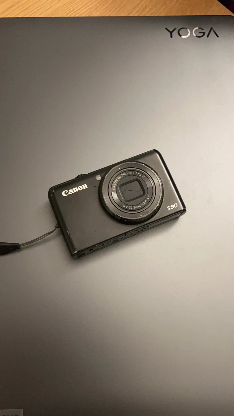 Canon PowerShot S90 Digital Camera