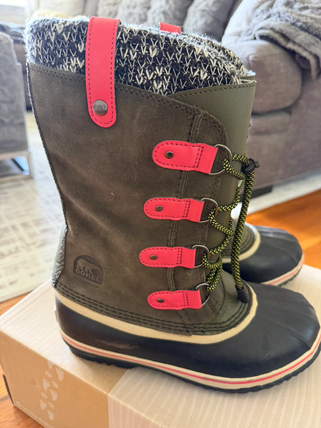 Sorel Youth Joan of Arctic Knit Waterproof Winter Boots Size 7 - photo 5