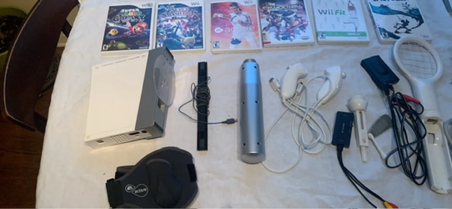 Nintendo Wii Bundle with Games and Accessories
