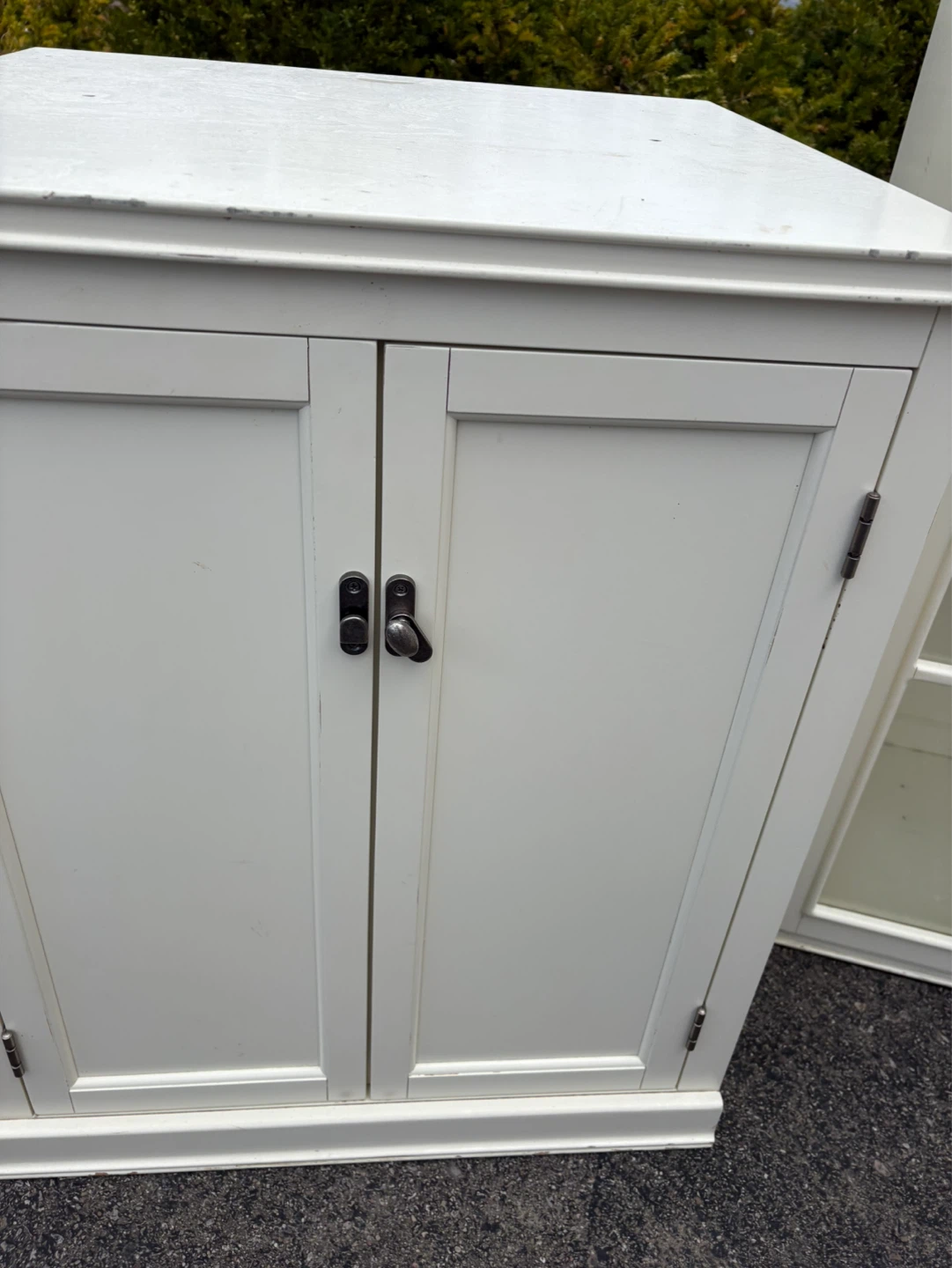 Pottery barn White Display Cabinet with Glass Doors and Drawer - photo 2