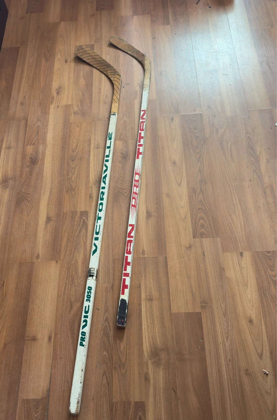 Titan and Victoriaville Hockey Sticks - photo 2