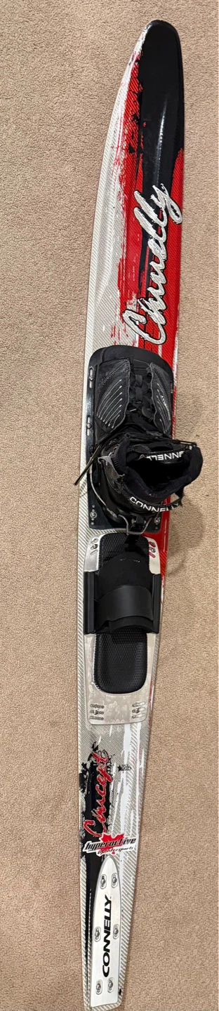Connelly Concept water ski bindings included