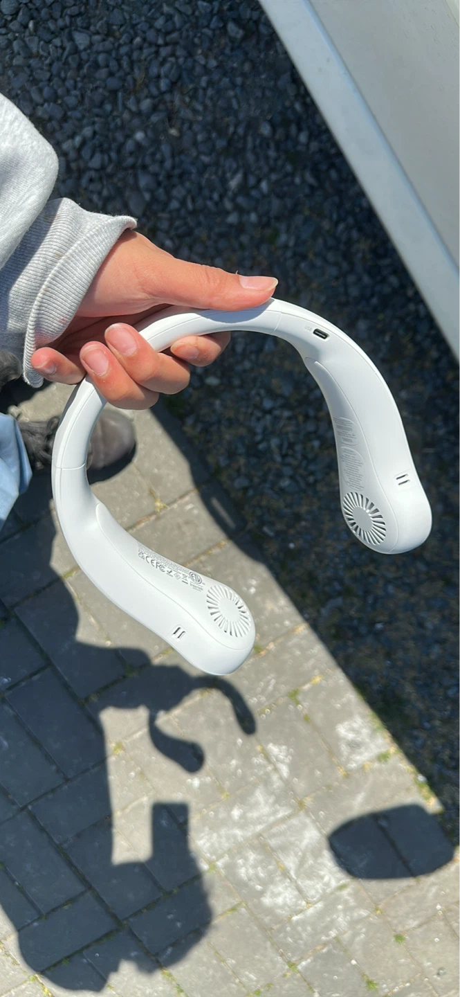 Jisulife White Neck Fan 20$ each - photo 2