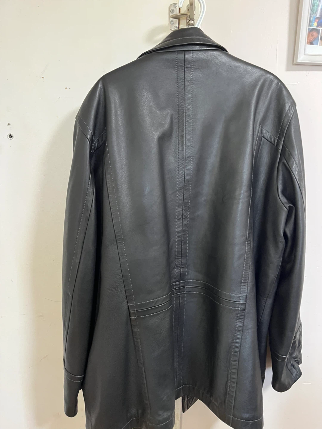 Danier Leather Jacket 2xl tall - photo 2