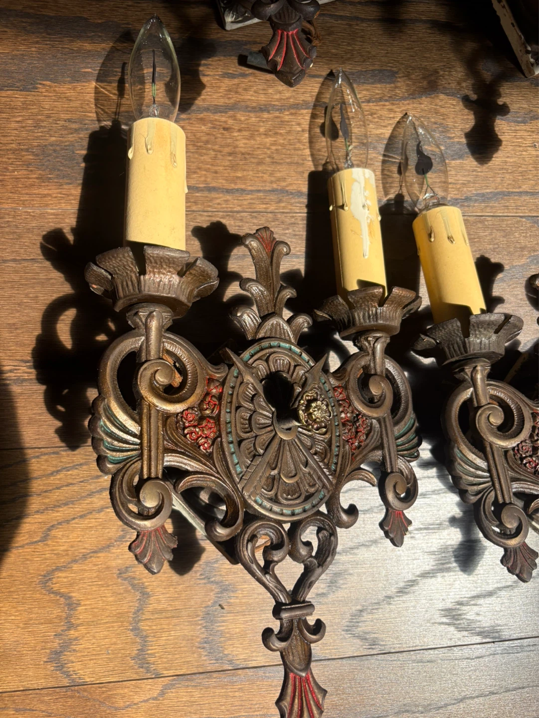 Vintage Ornate Brass Sconce Set - photo 3