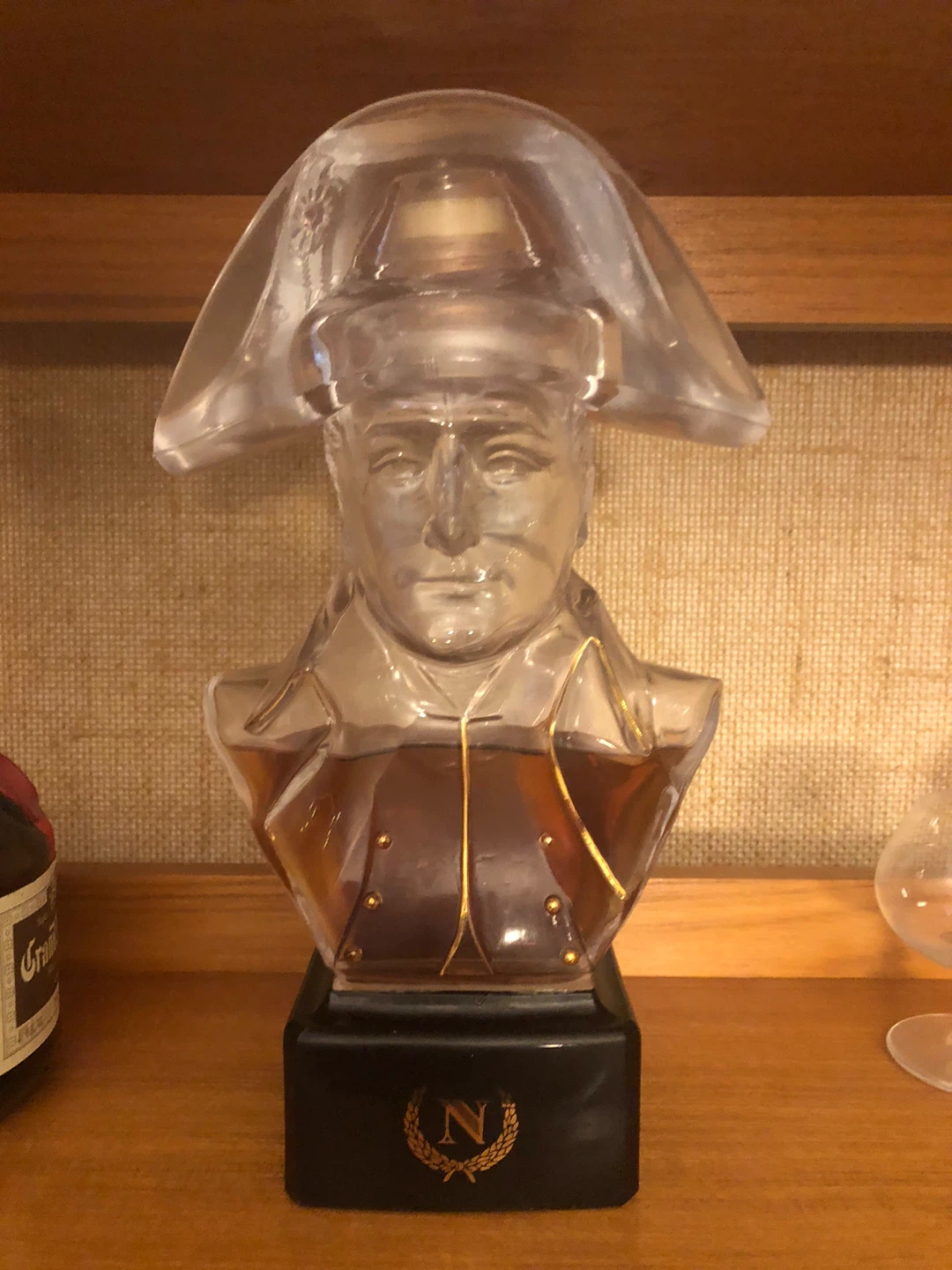 Collection of 6 Lionstone Whiskey Figurines - photo 3