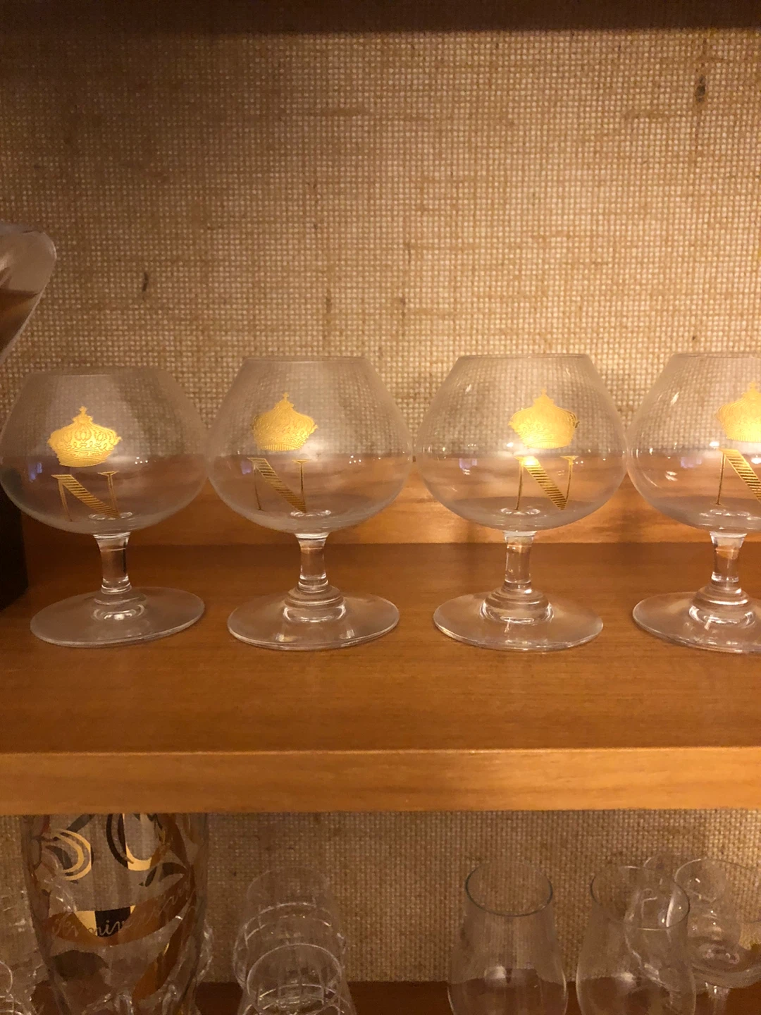 Collection of 6 Lionstone Whiskey Figurines - photo 4