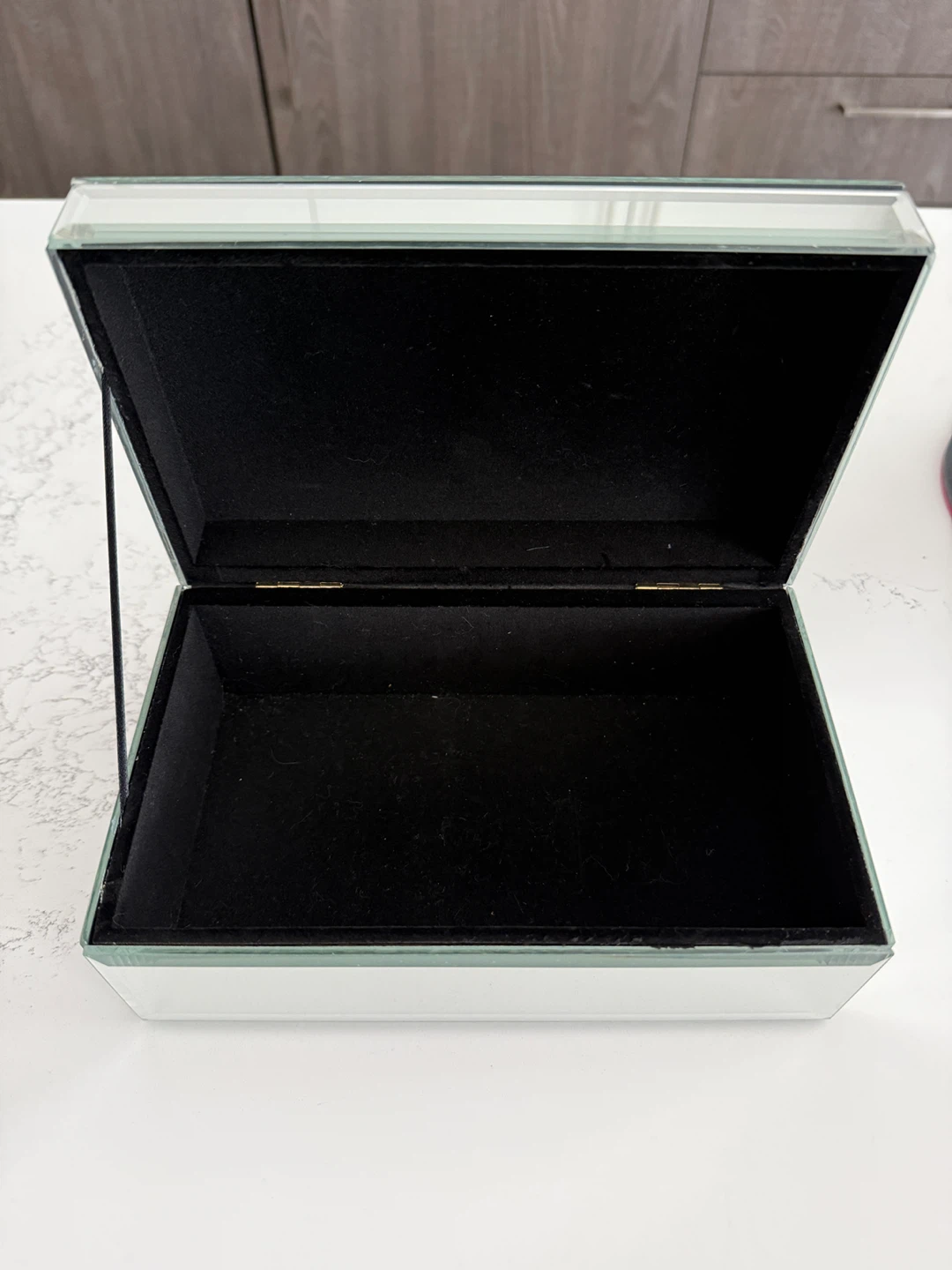 Mirrored Jewellery Box with Decorative Flower Accent - photo 2