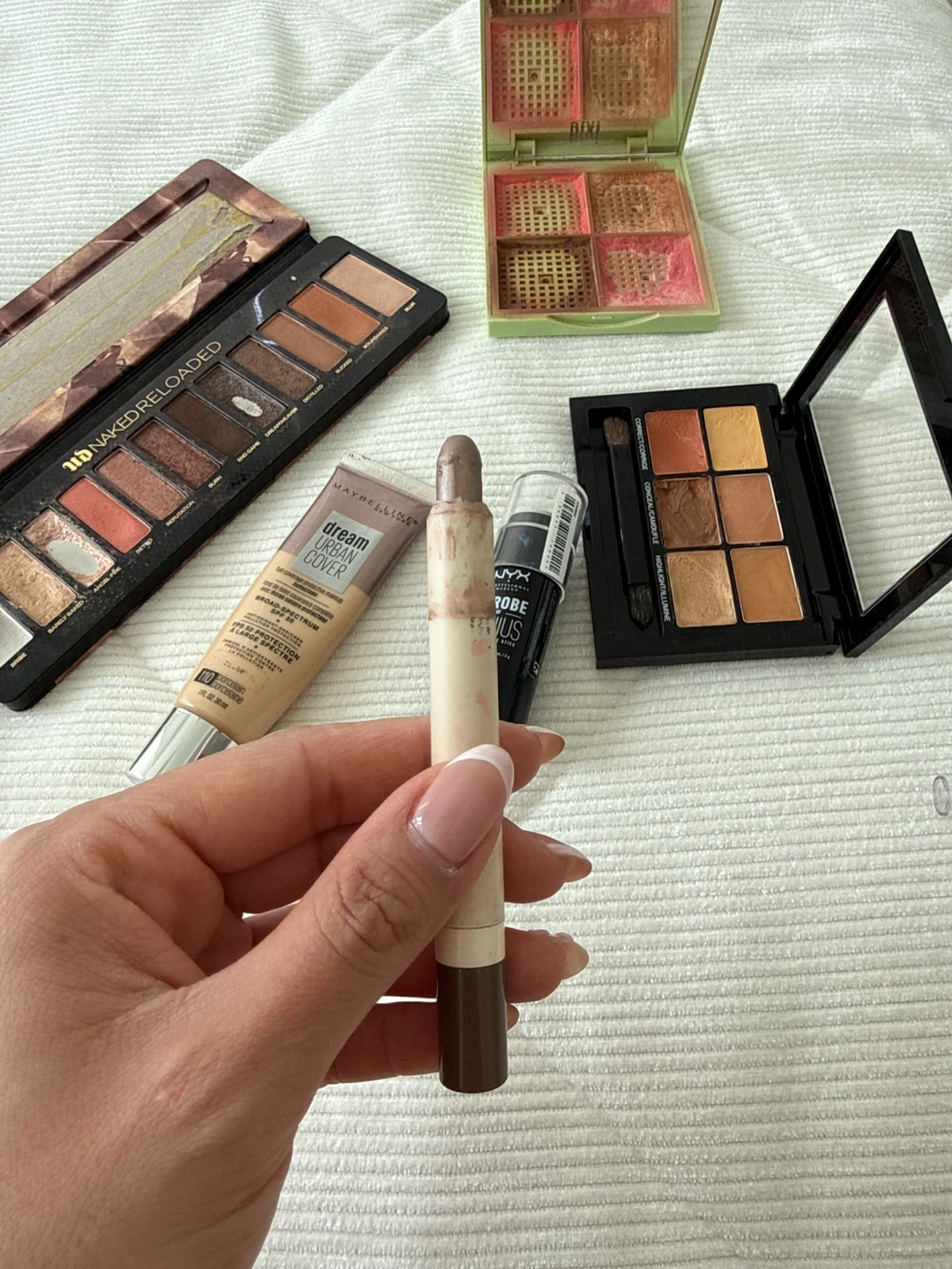 Variaty of Make up products - photo 3
