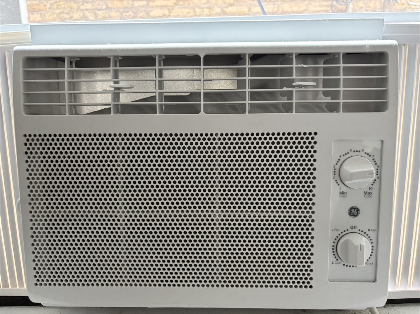 Window Air Conditioner Unit, 5,000 BTU - photo 3