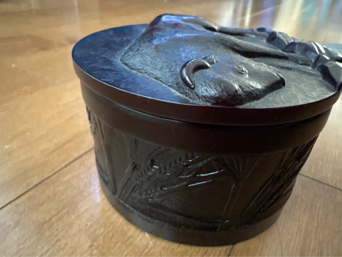 Boma Bison Carved Trinket Box - Made in Canada - photo 2