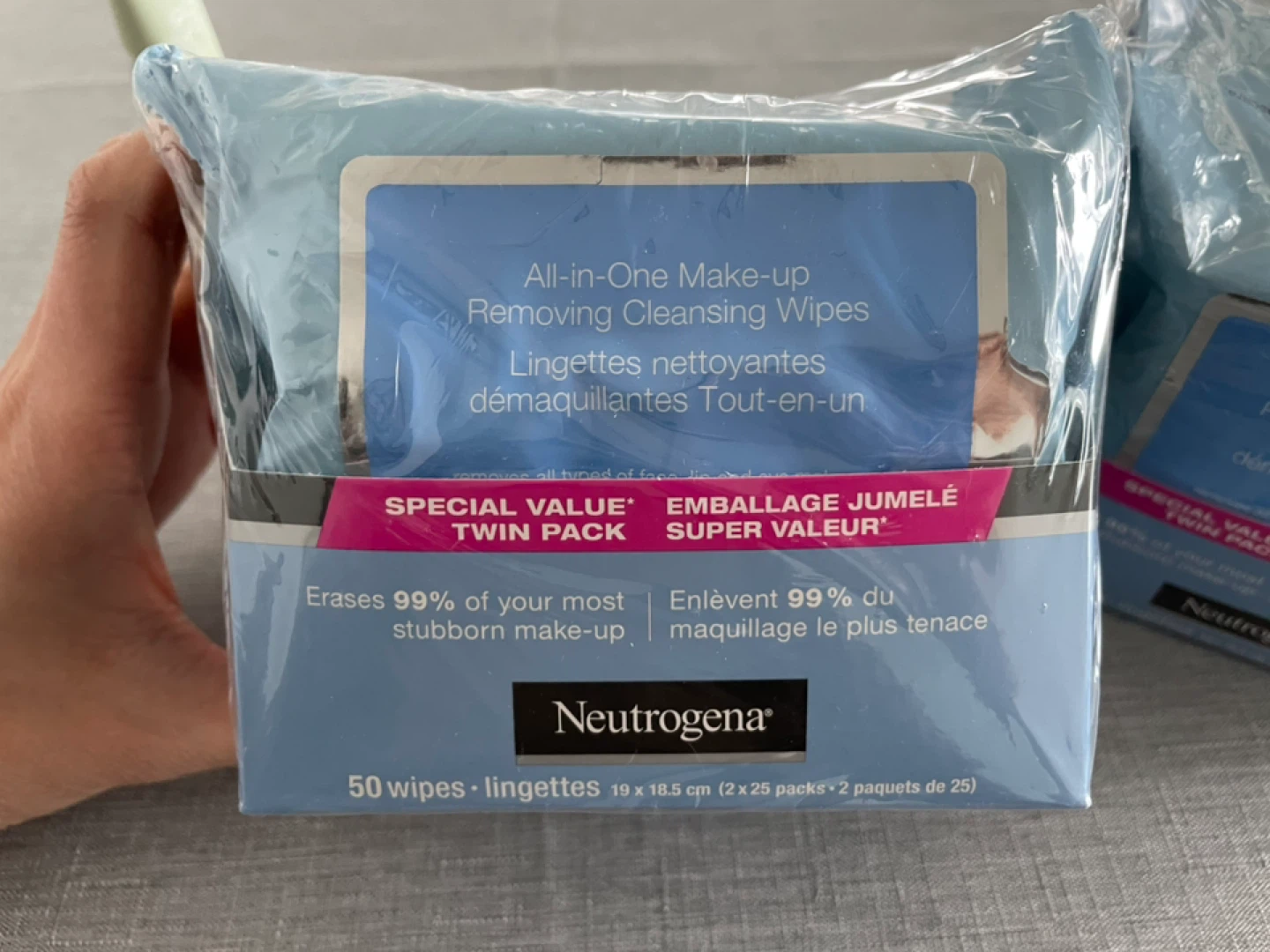 Neutrogena Make-up Removing Cleansing Wipes - photo 2