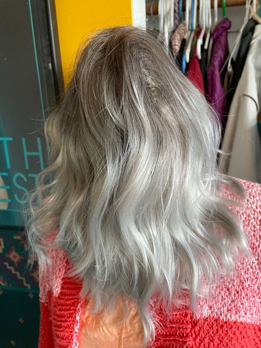 LAYERED MID LENGTH SILVER WIG - photo 2
