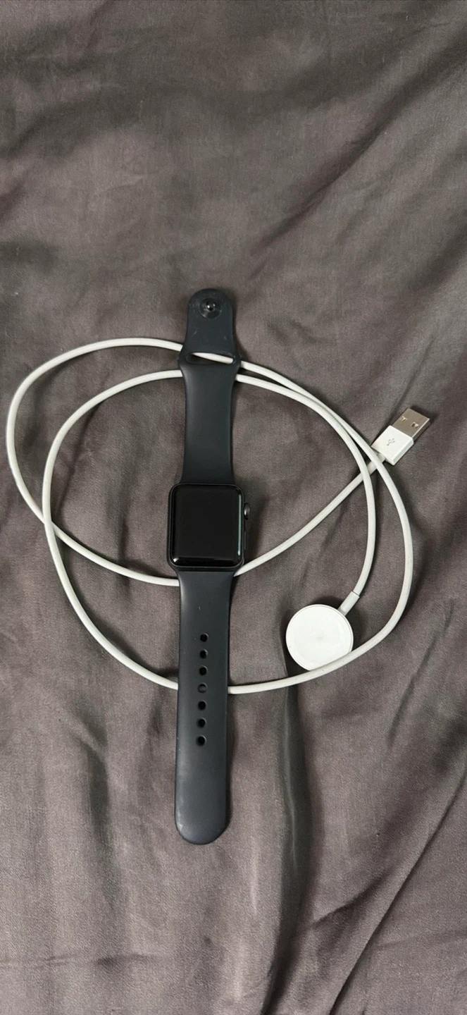 APPLE WATCH SERIES 3 BLACK (LIKE NEW)