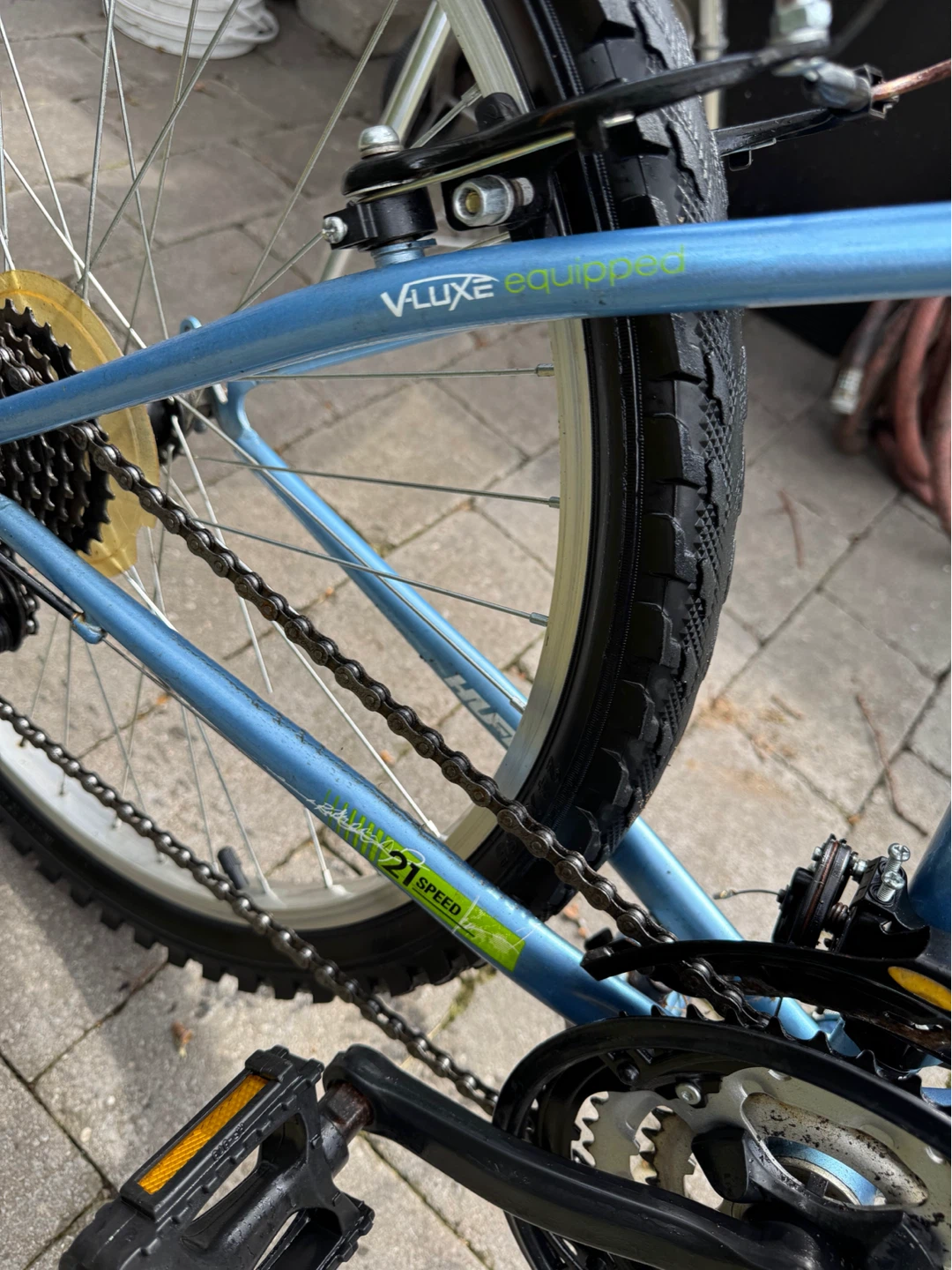 The Huffy Kolo GX 520CF Bike with 21 speed - photo 5