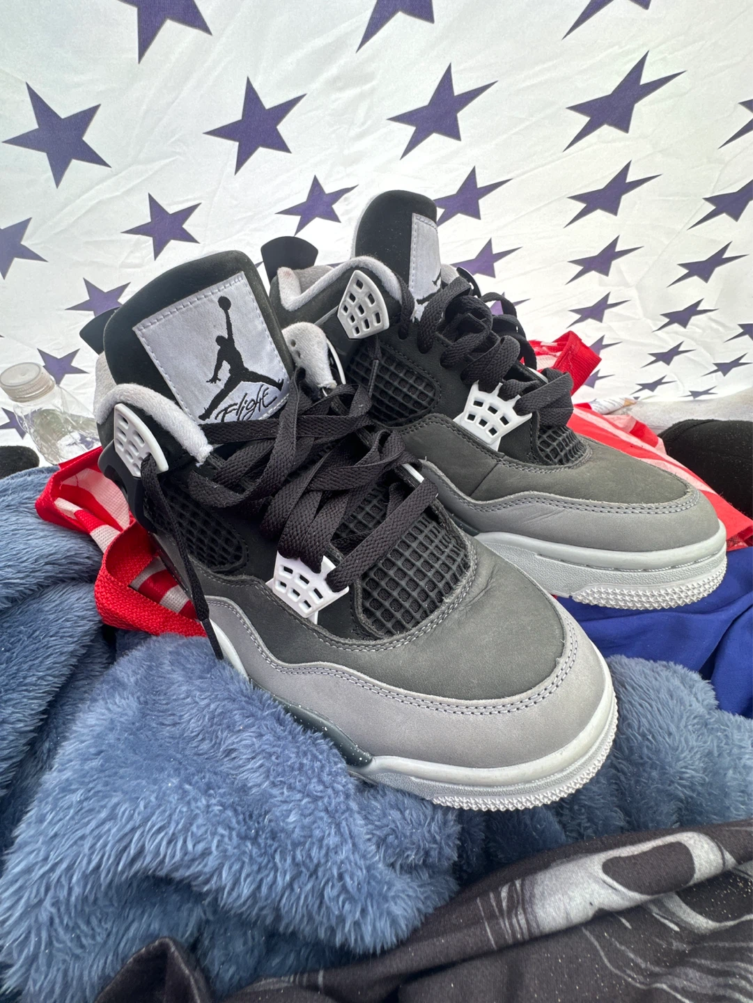 Jordan 4 Retro "Cool Grey"