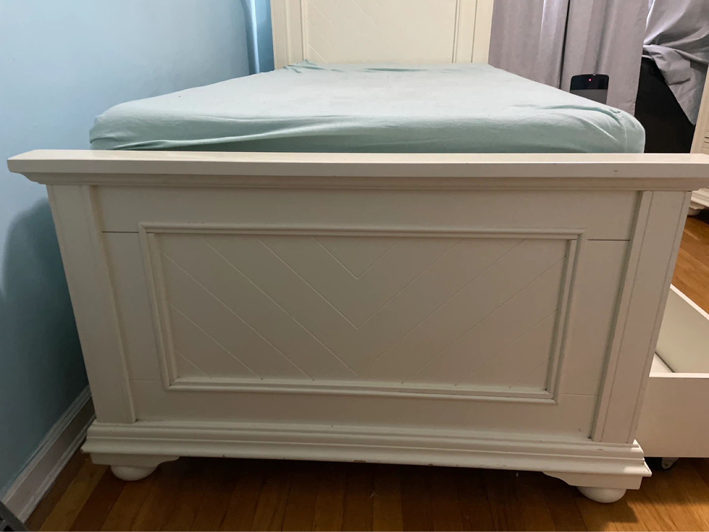 White Twin Bed Frame with twin size trundle - photo 2