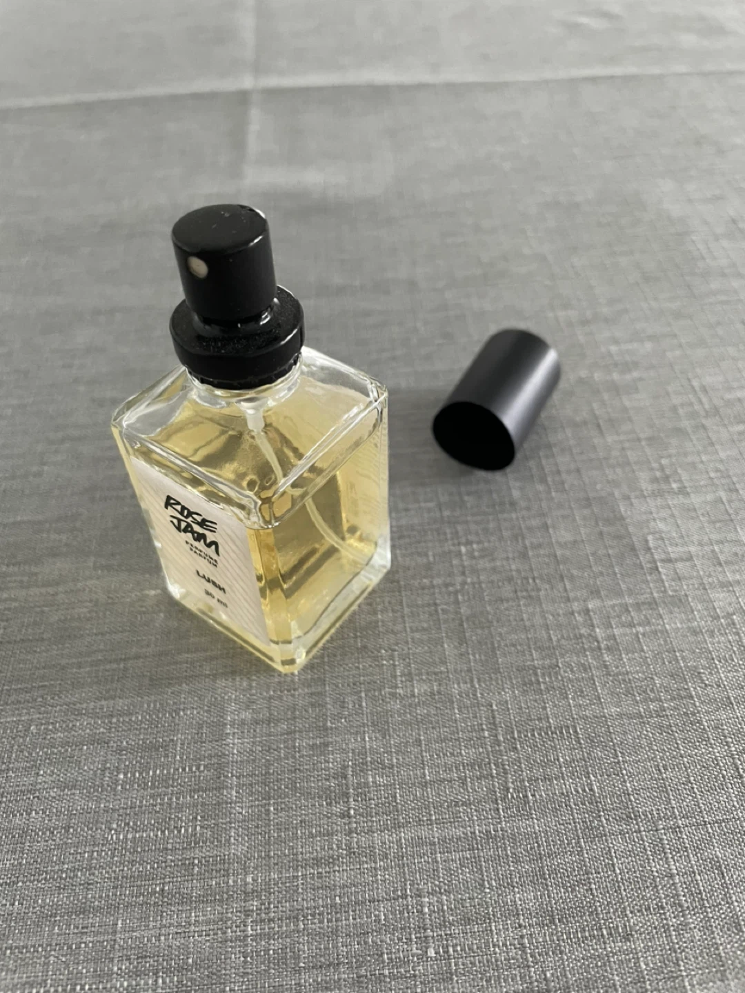 Lush Rose Jam Perfume - photo 2