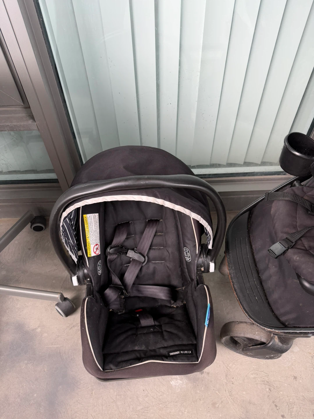 Graco Double Stroller with SnugRide Car Seat - photo 2