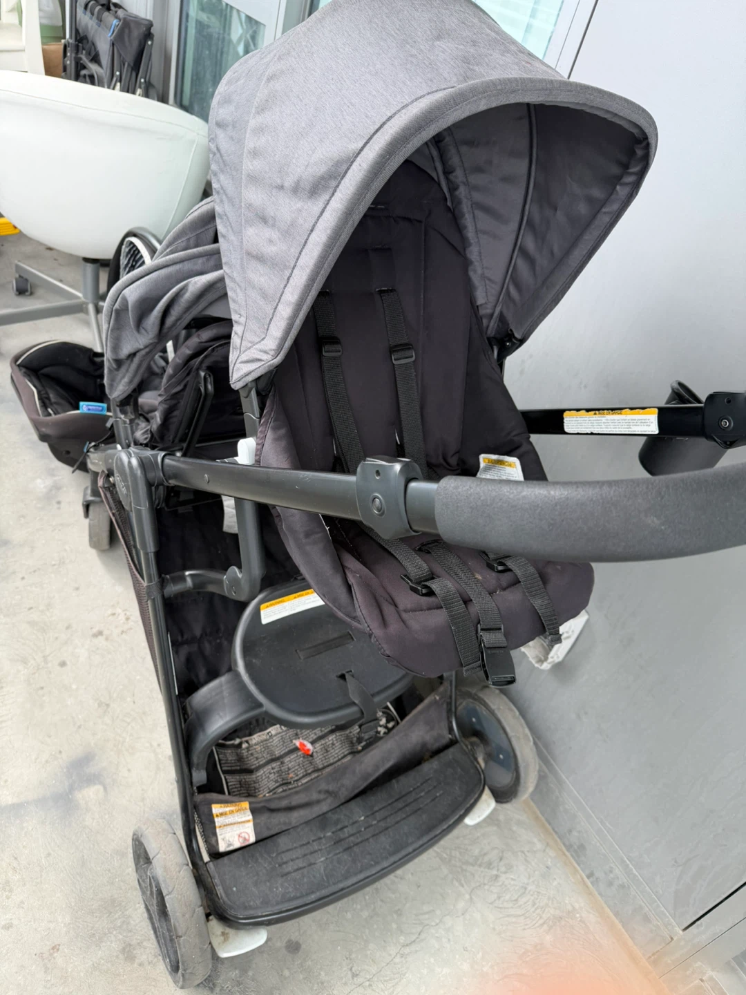 Graco Double Stroller with SnugRide Car Seat - photo 3