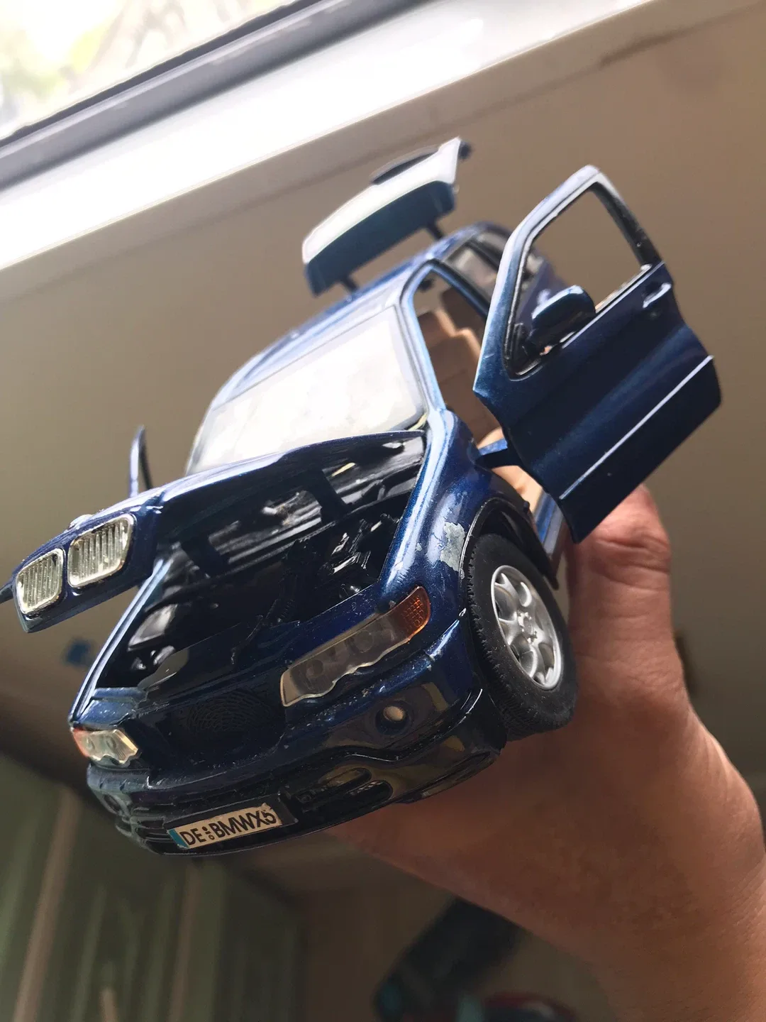 Diecast BMW X5 Toy Car - photo 4