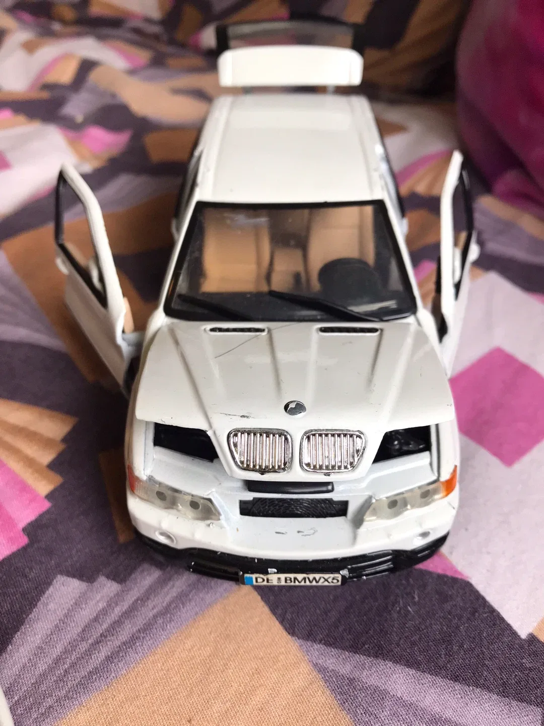 Diecast BMW X5 Toy Car - photo 5
