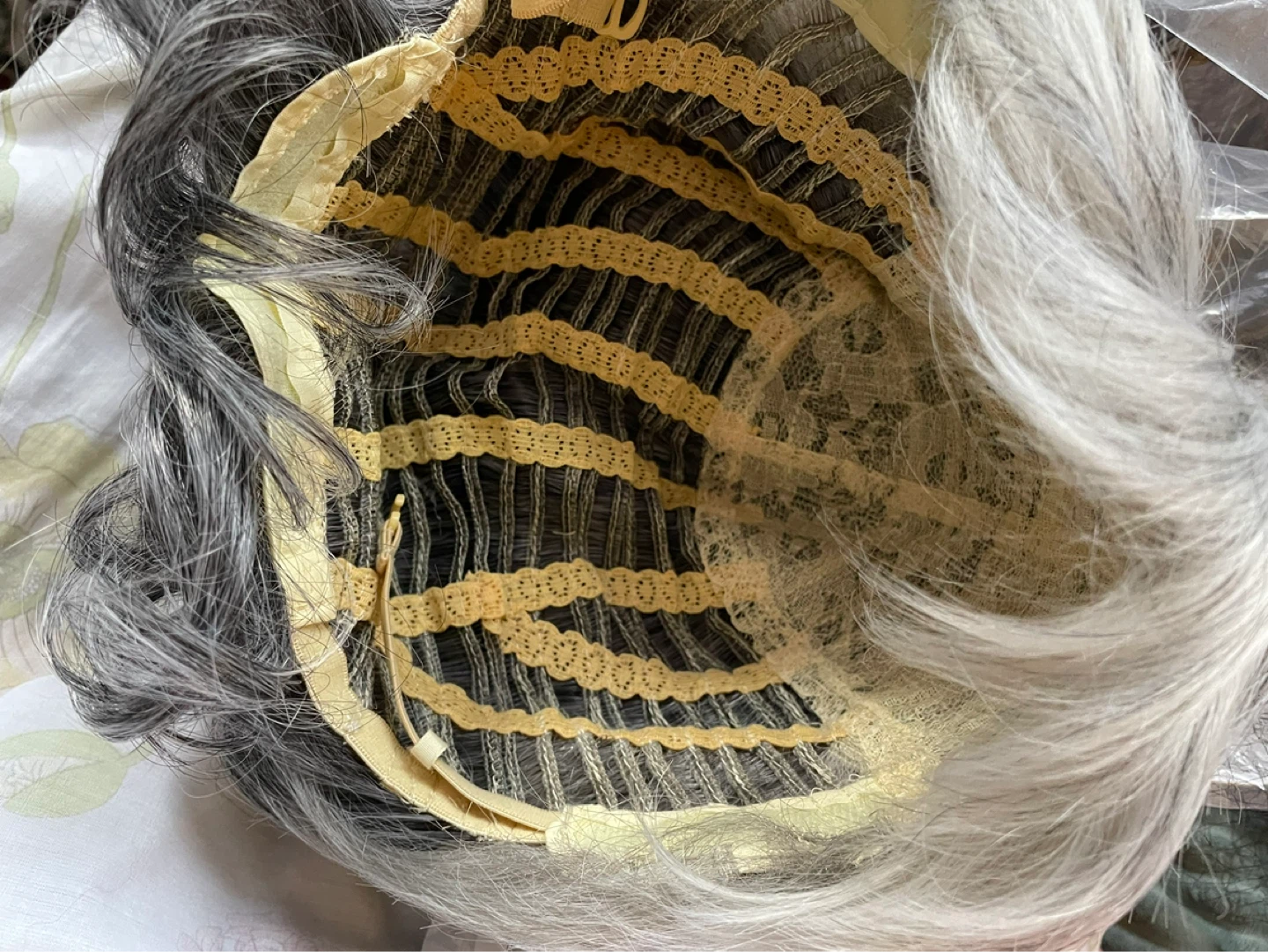 Layered Short Silver Grey Wig - photo 4