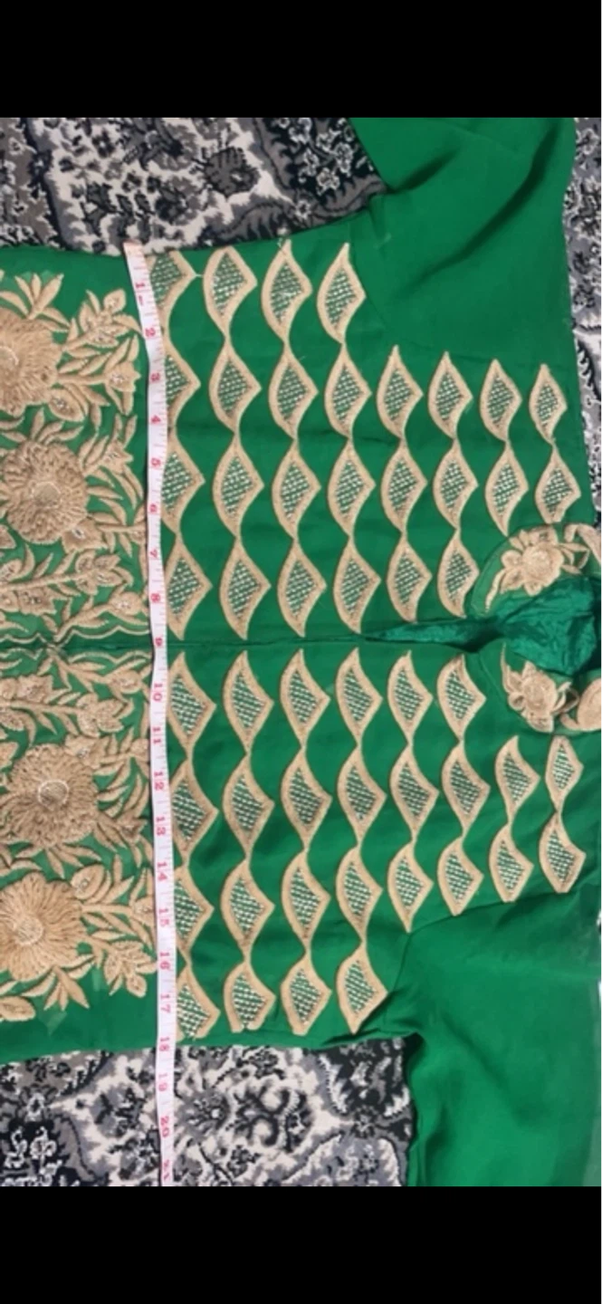 Brand new Green Embroidered Kurti with Dupatta - photo 4