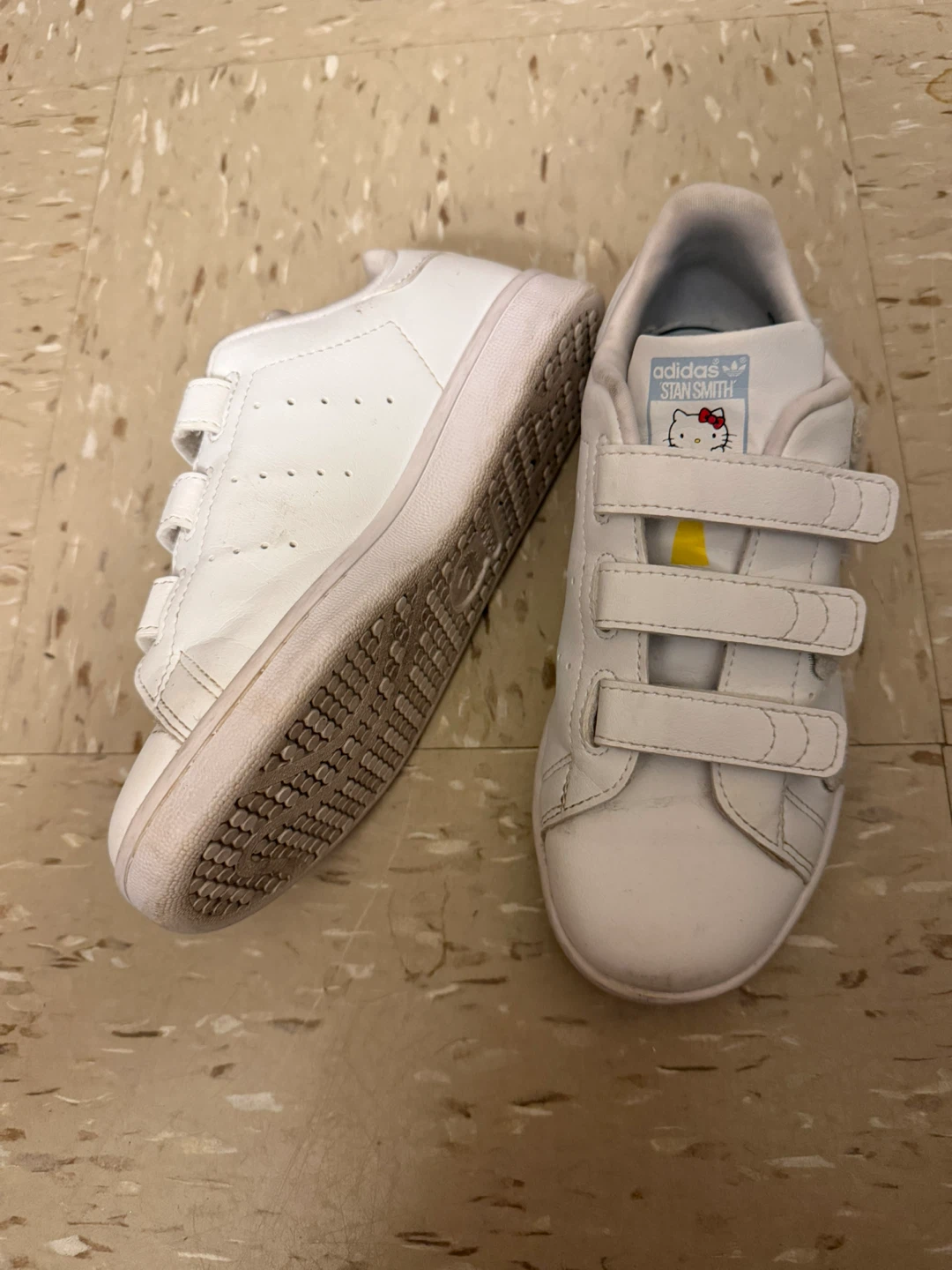 Adidas Stan Smith Hello Kitty Velcro Sneakers - photo 2