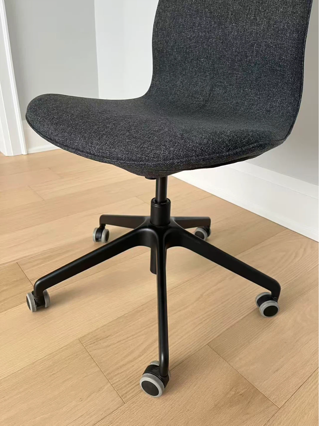 IKEA LÄNGFJÄLL Conference Chair, Gunnarad Dark Gray - photo 2