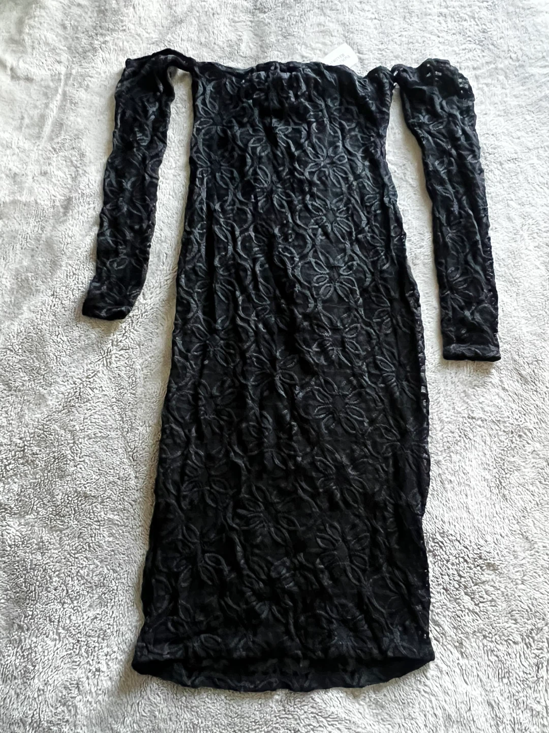 Forever 21 Black Off-the-Shoulder Lace Dress - photo 4