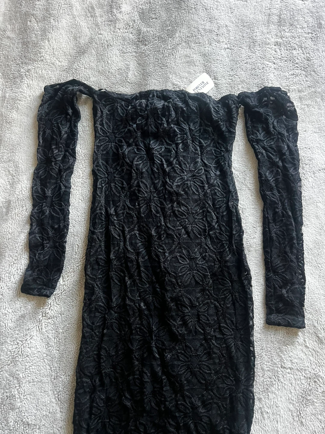 Forever 21 Black Off-the-Shoulder Lace Dress